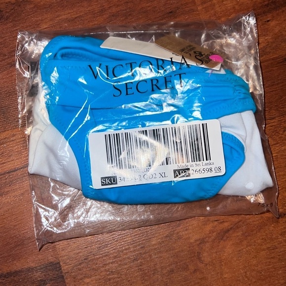 Bright blue Ruched-Front Bikini Bottom size XL mid rise - Picture 5 of 9